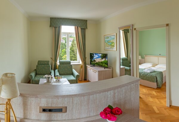 Family room with balcony and side sea view Wonderful family holidays in Croatia – at Kvarner Palace